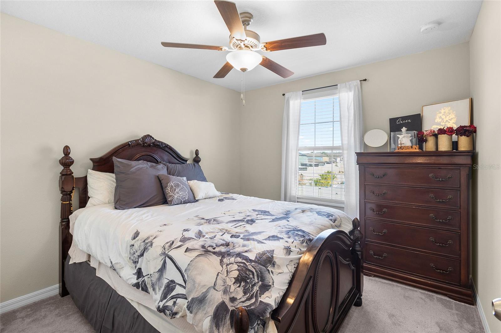 Image 23 of 30 For 15507 Peace River Place