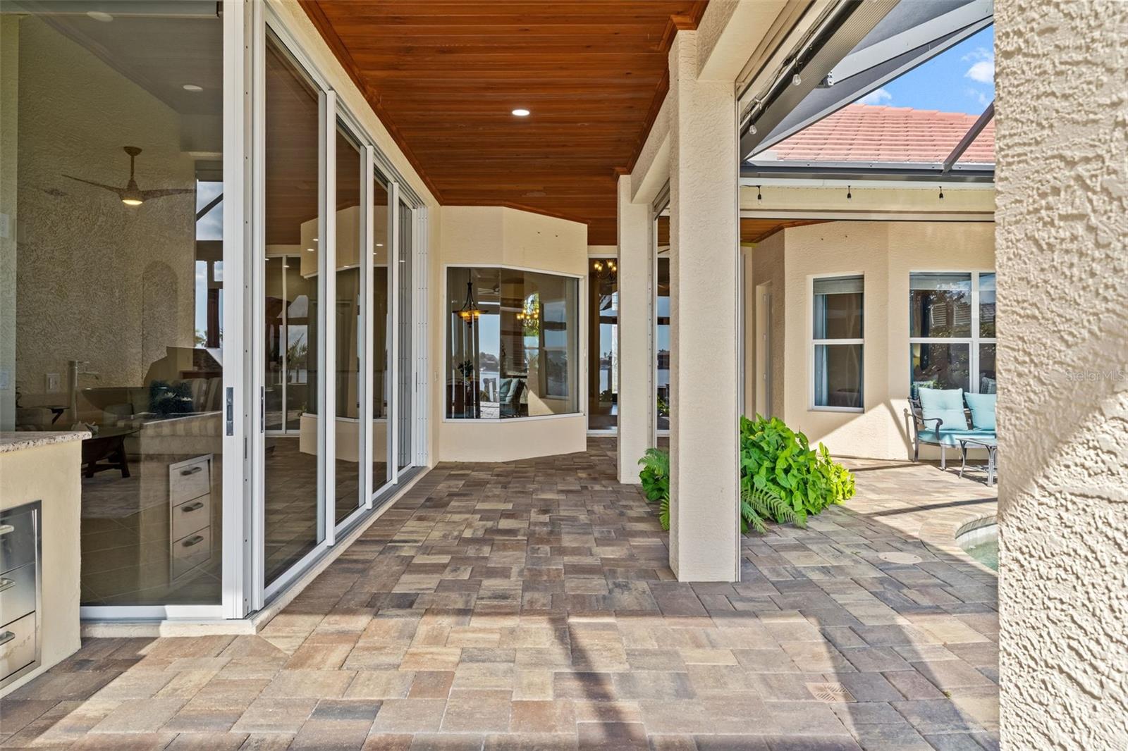 Image 50 of 100 For 807 3rd Street E