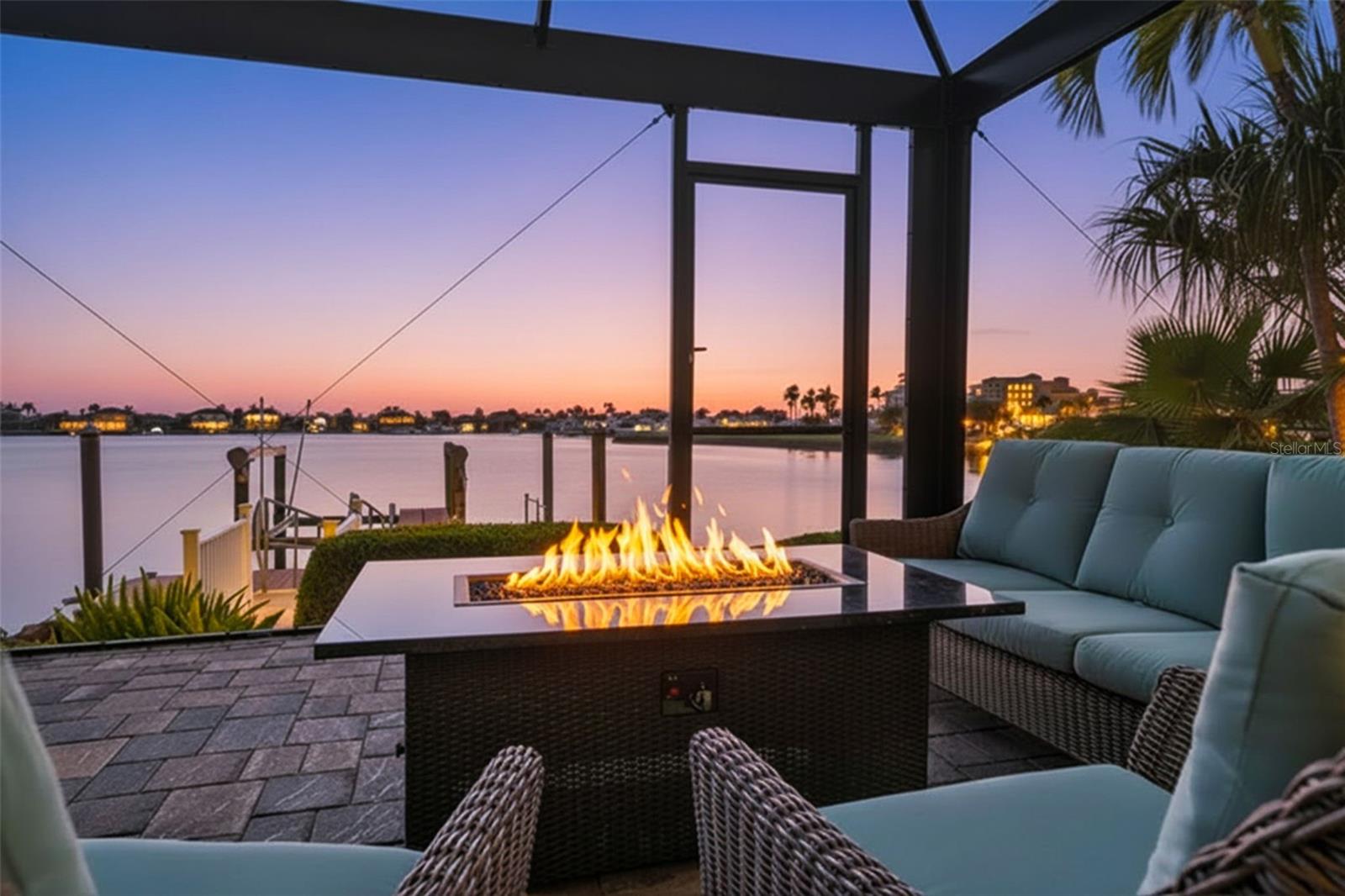 Image 6 of 100 For 807 3rd Street E