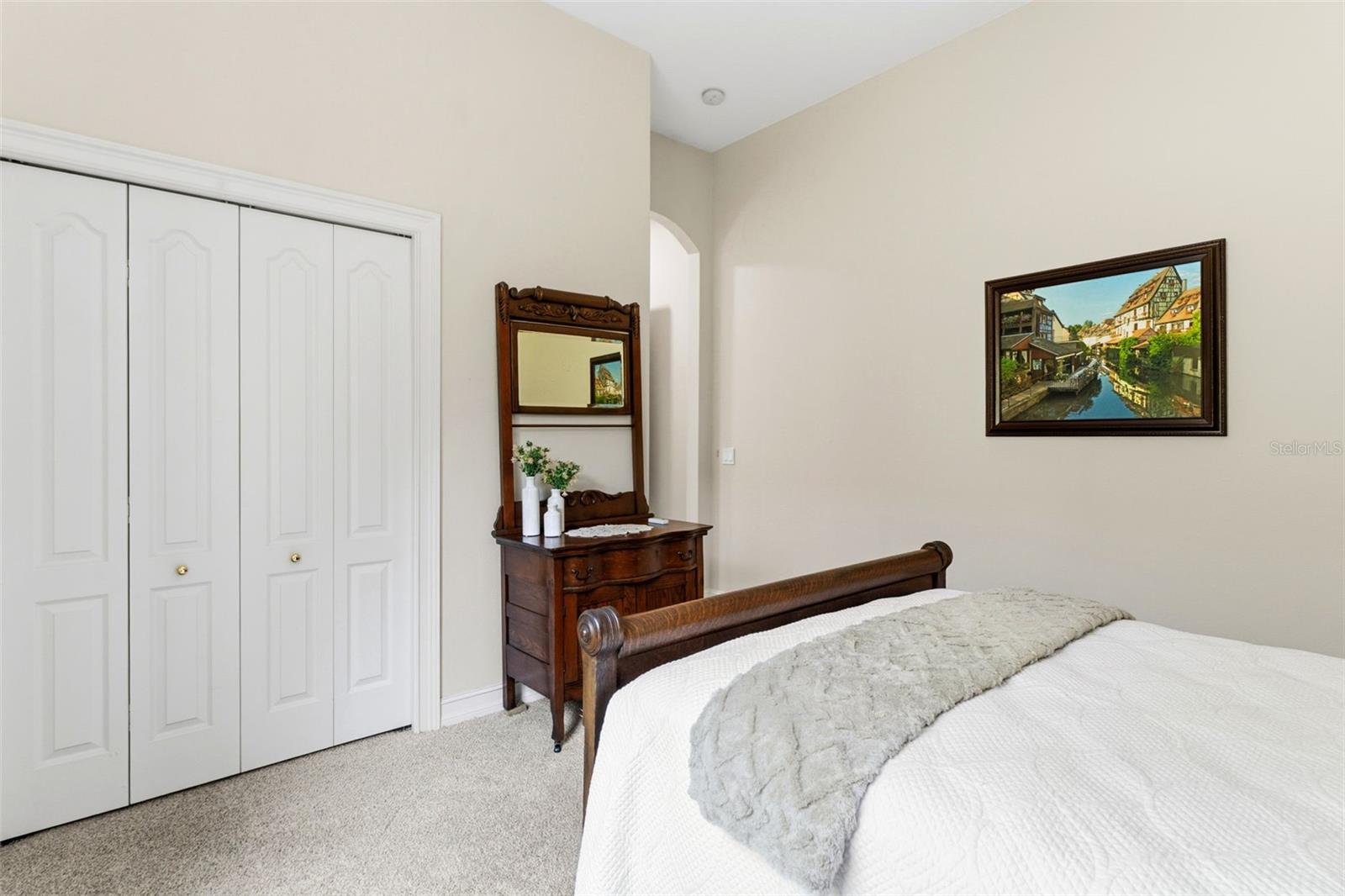 Image 60 of 100 For 807 3rd Street E