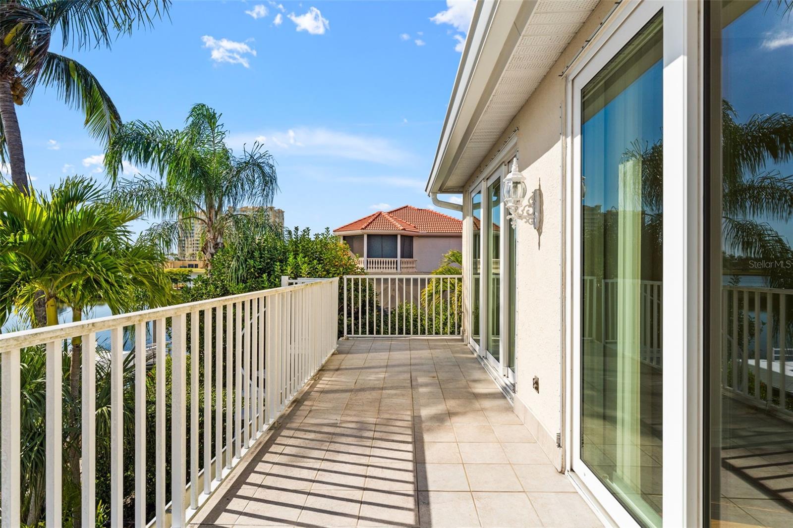 Image 75 of 100 For 807 3rd Street E