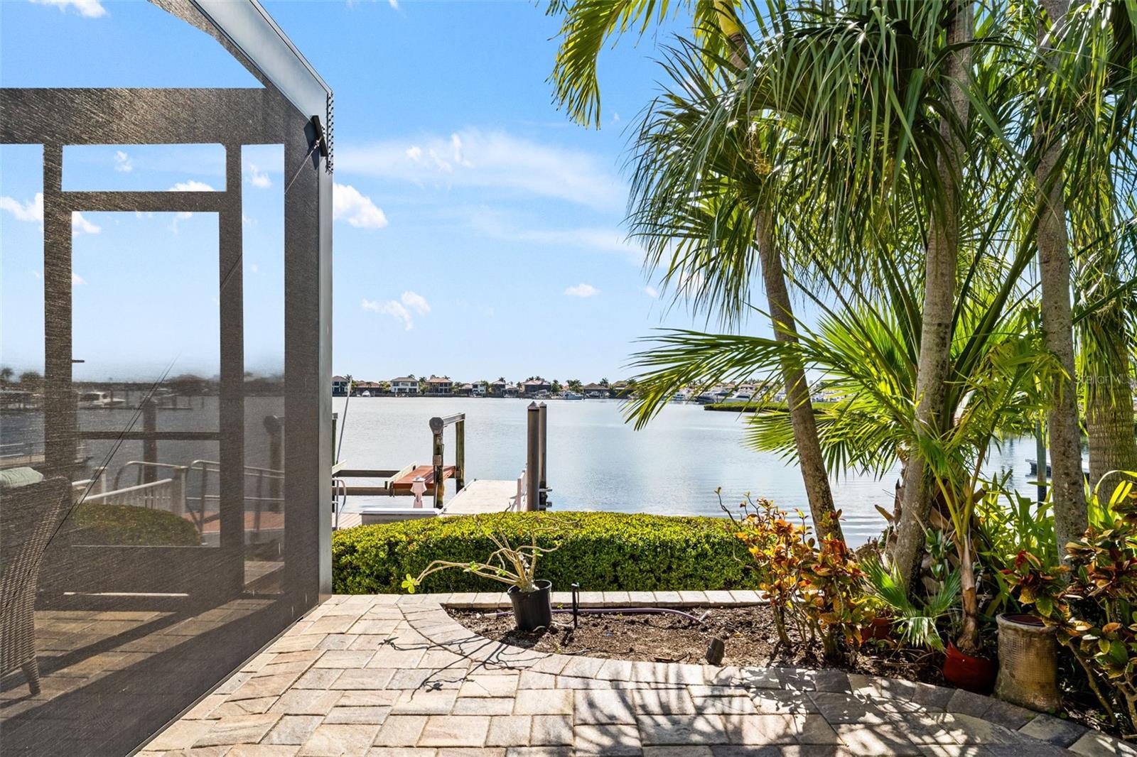 Image 78 of 100 For 807 3rd Street E