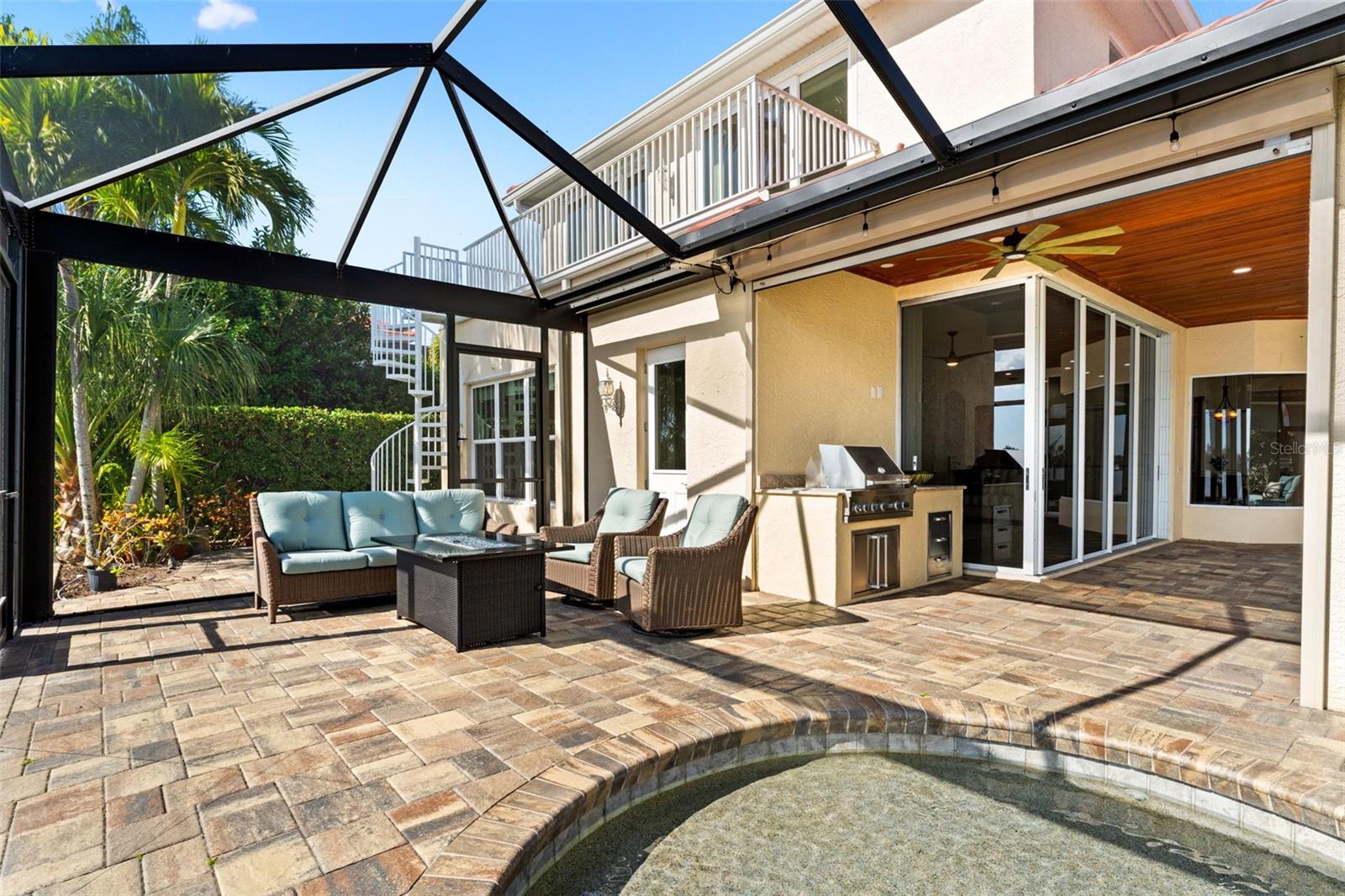 Image 92 of 100 For 807 3rd Street E