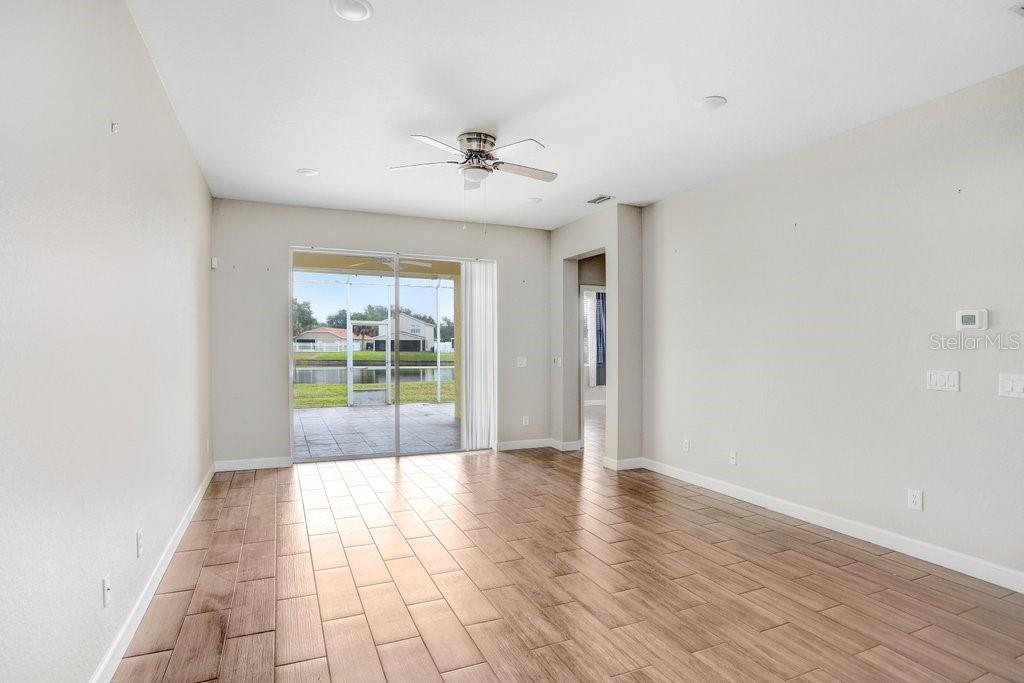 Image 5 of 32 For 11412 Captiva Kay Drive