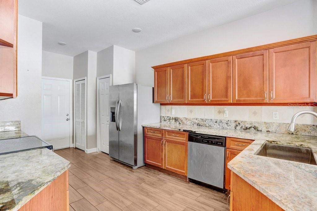 Image 8 of 32 For 11412 Captiva Kay Drive