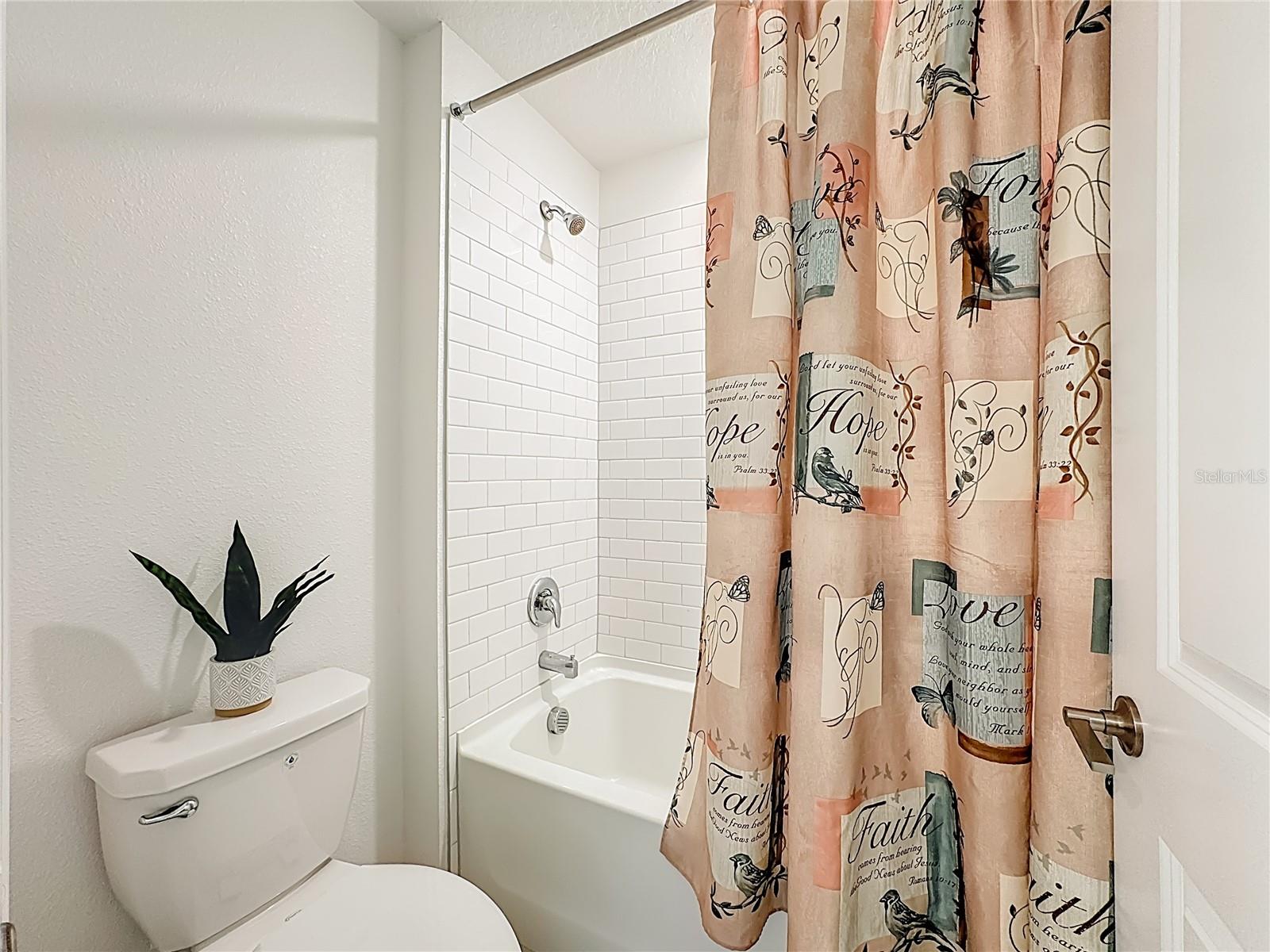 Image 38 of 64 For 5032 Eagle Rock Drive