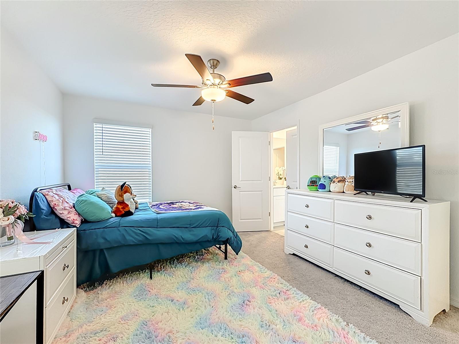 Image 43 of 64 For 5032 Eagle Rock Drive