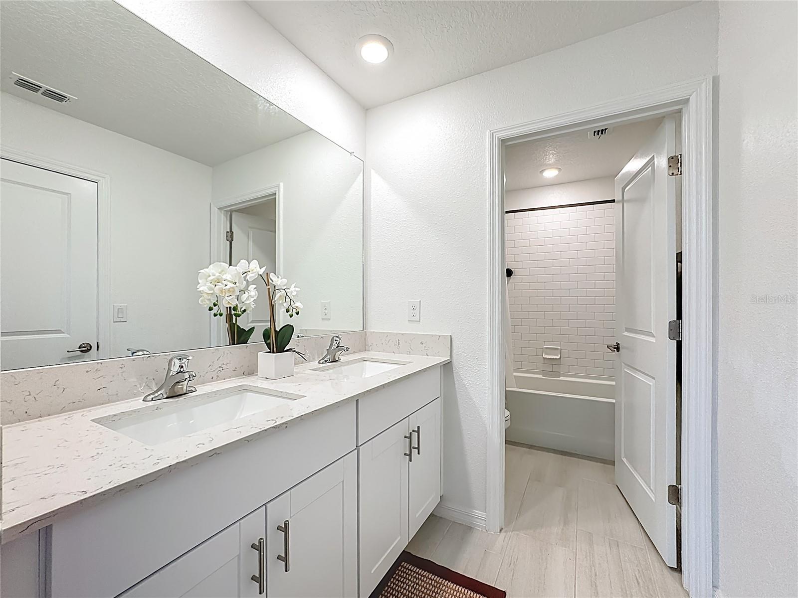 Image 46 of 64 For 5032 Eagle Rock Drive