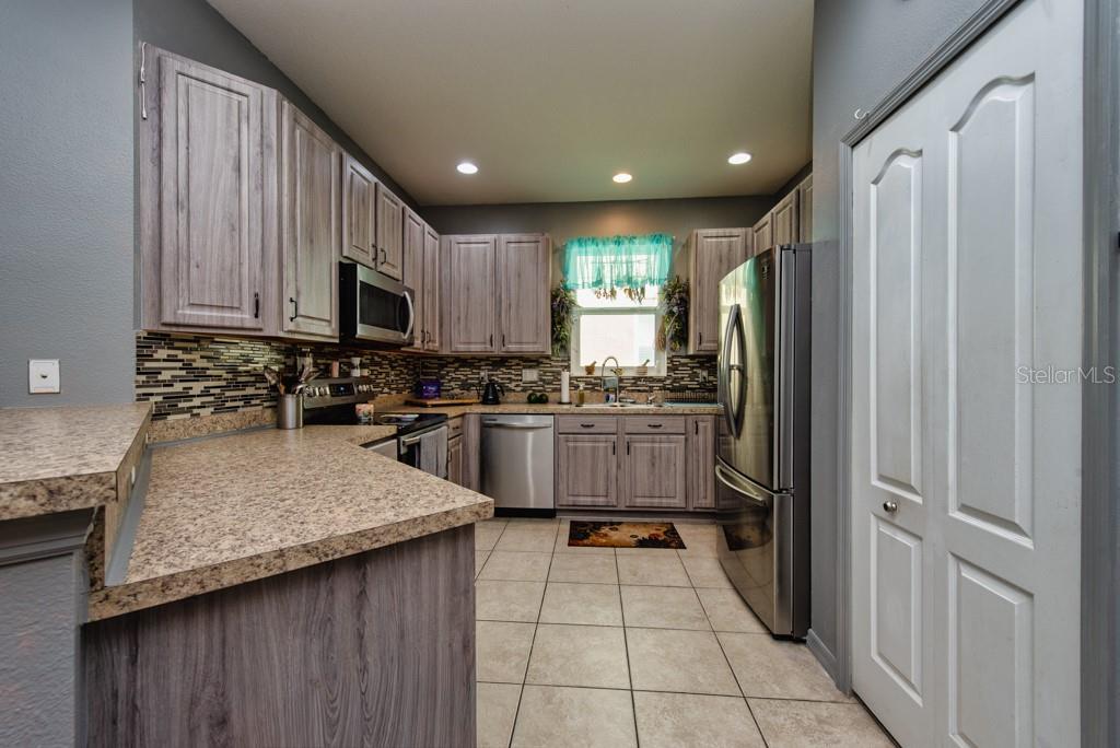 Image 10 of 32 For 2357 Richwood Pike Drive