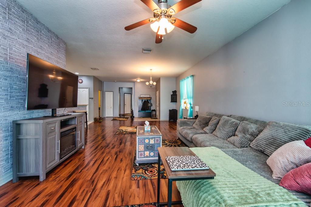 Image 8 of 32 For 2357 Richwood Pike Drive