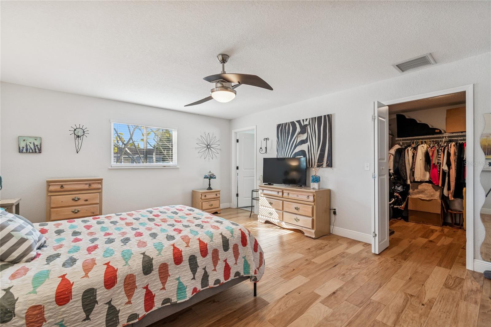 Image 13 of 26 For 6049 9th Avenue S