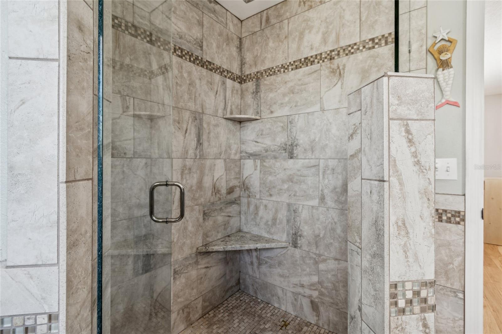 Image 16 of 26 For 6049 9th Avenue S