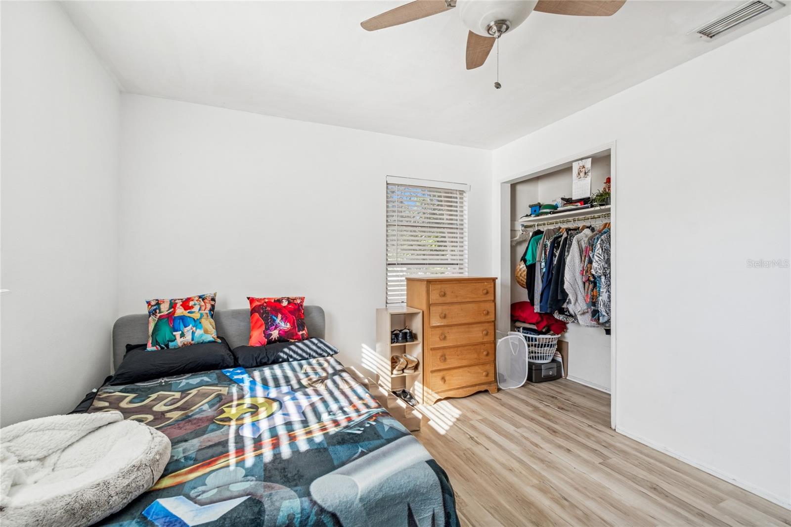 Image 19 of 26 For 6049 9th Avenue S