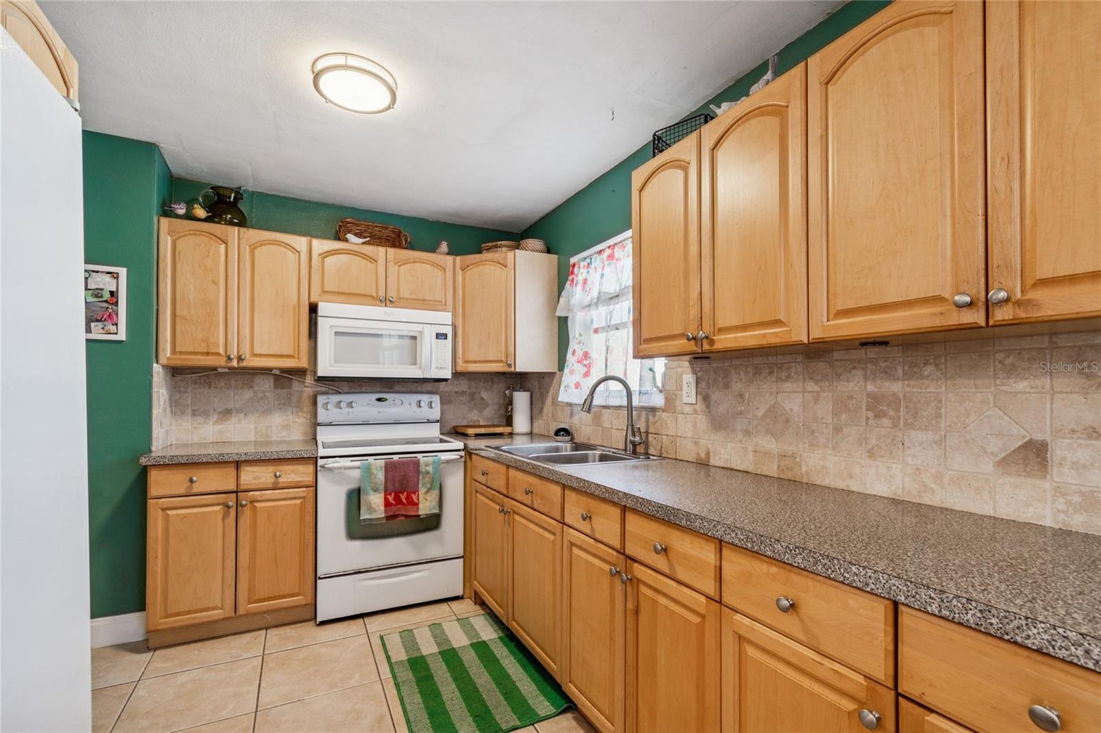 Image 6 of 26 For 6049 9th Avenue S