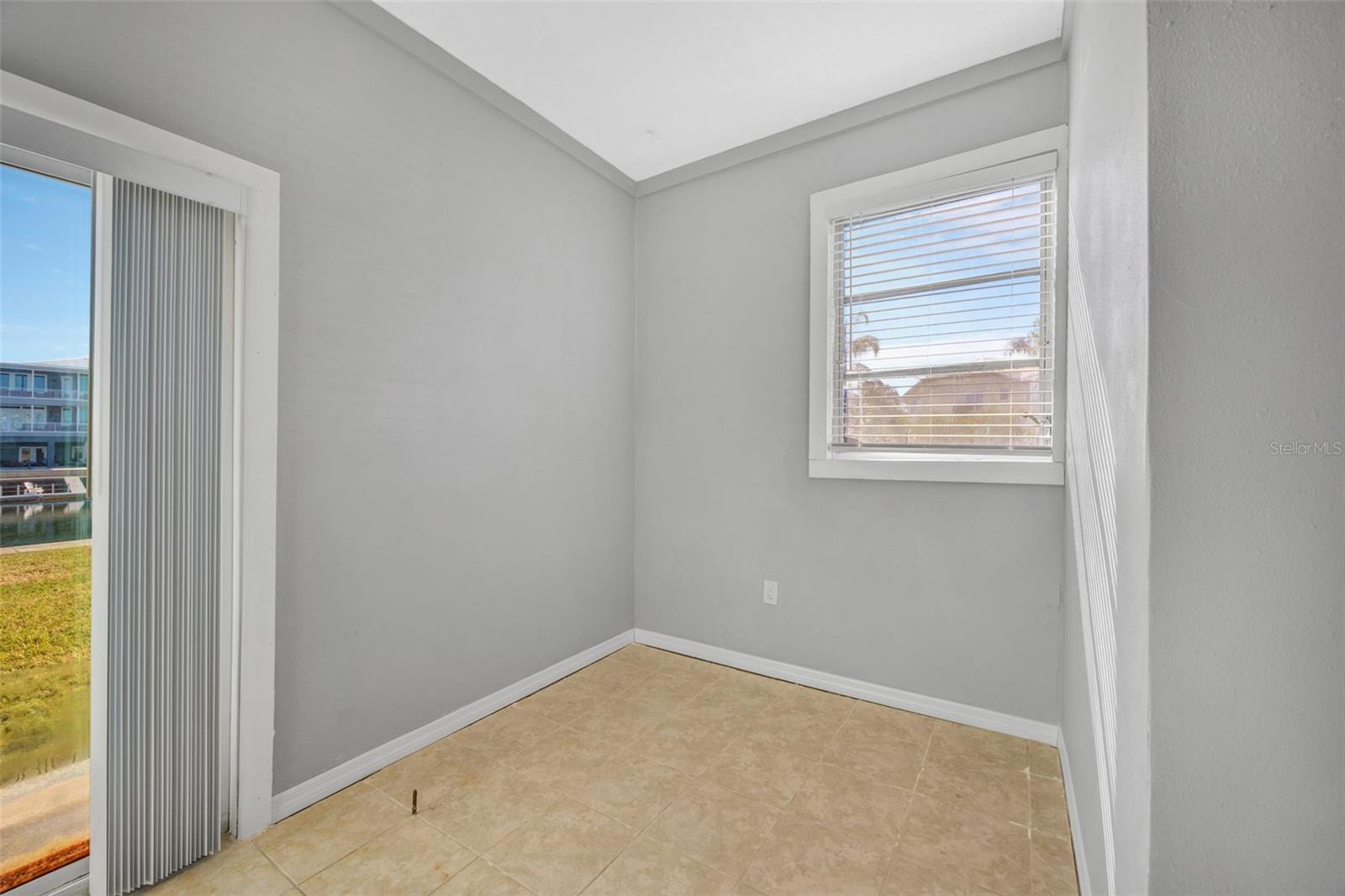 Listing photo id 20 for 4512 Haiti Drive