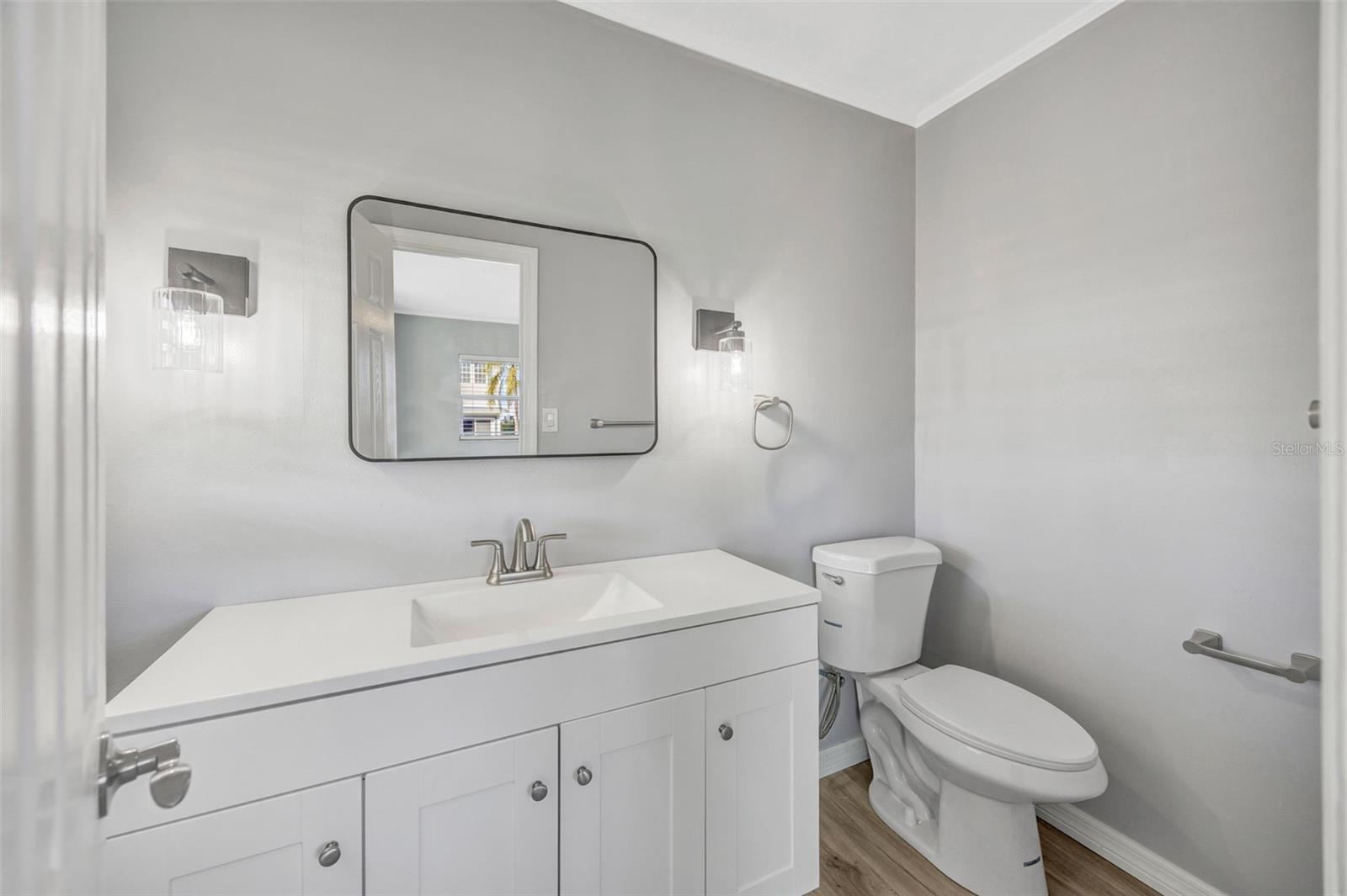 Listing photo id 27 for 4512 Haiti Drive