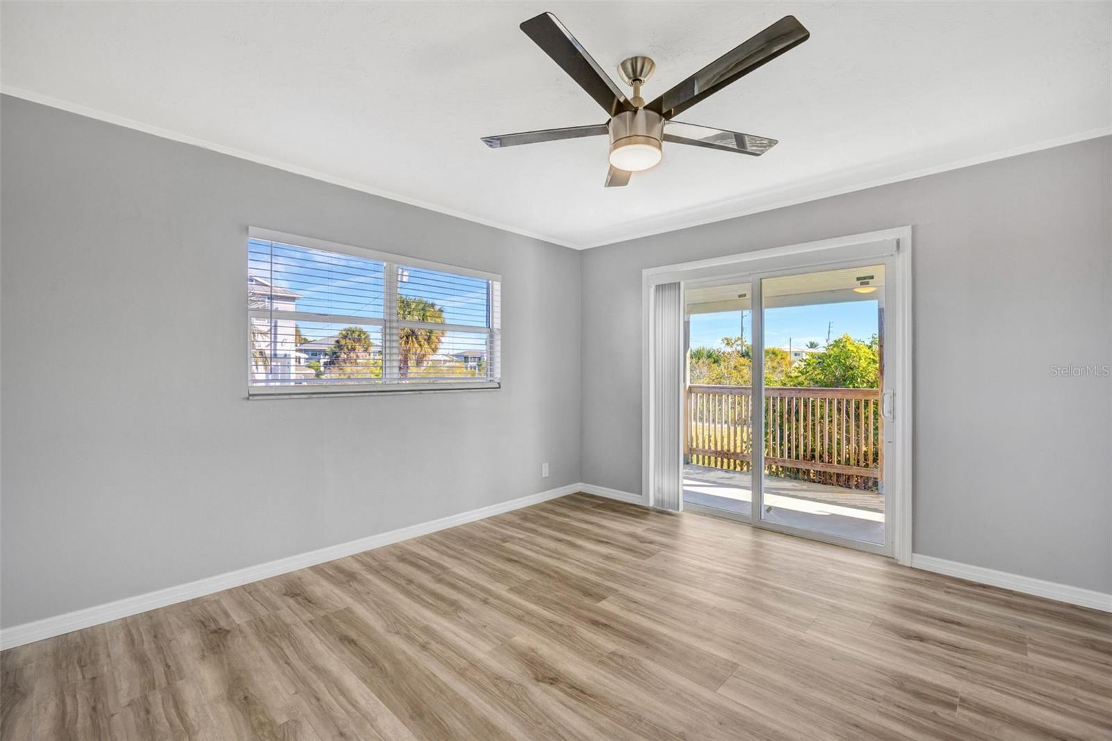 Listing photo id 30 for 4512 Haiti Drive