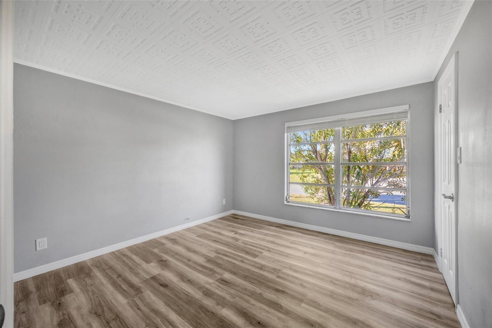 Listing photo id 36 for 4512 Haiti Drive