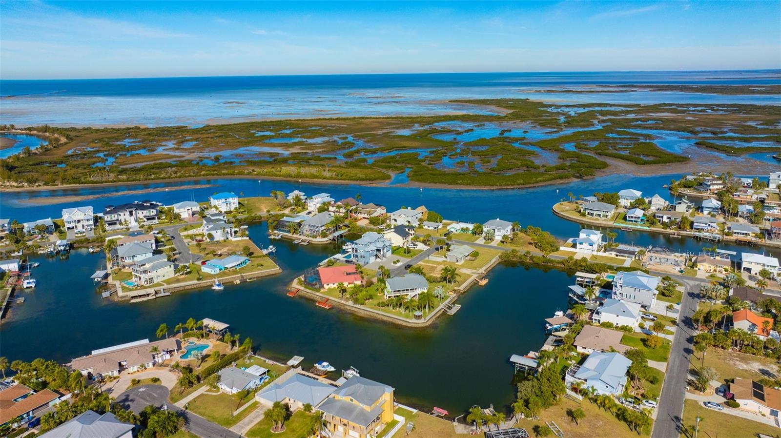 Listing photo id 57 for 4512 Haiti Drive