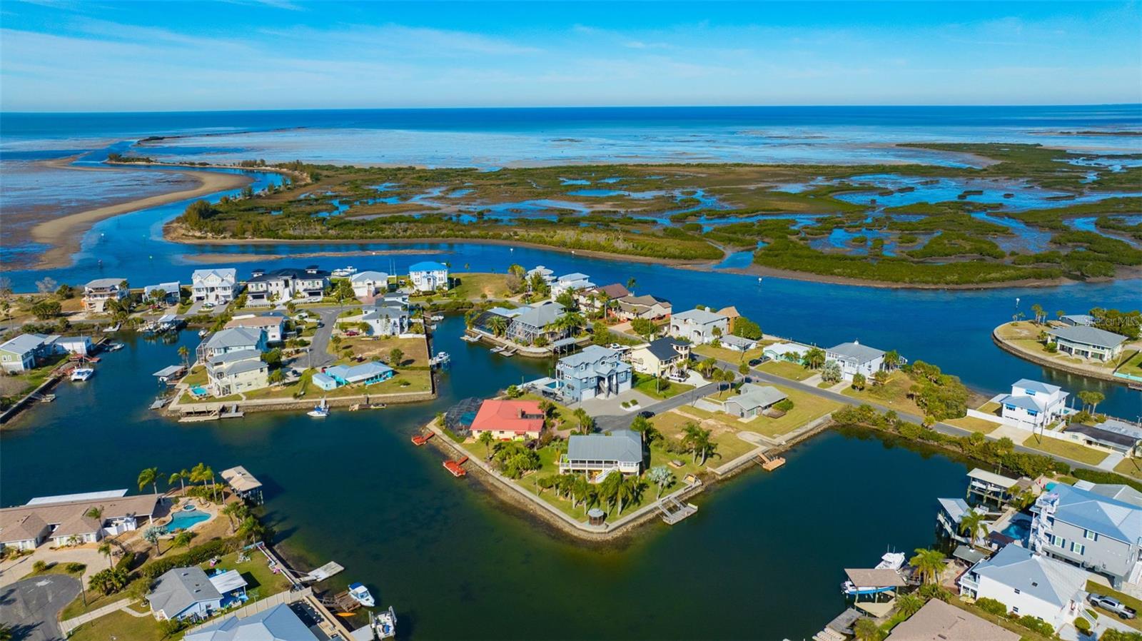 Listing photo id 58 for 4512 Haiti Drive