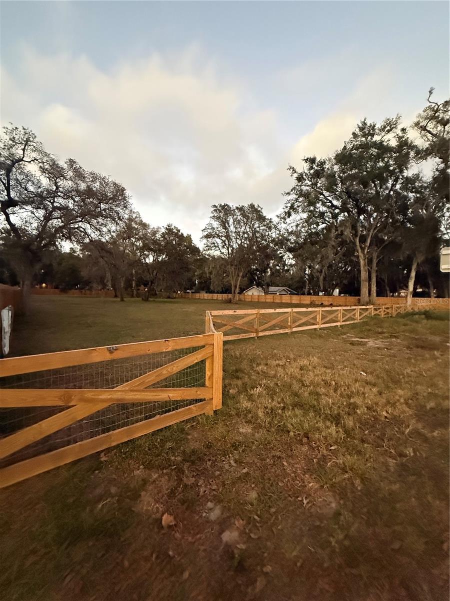 Image 7 of 7 For Brooker Road