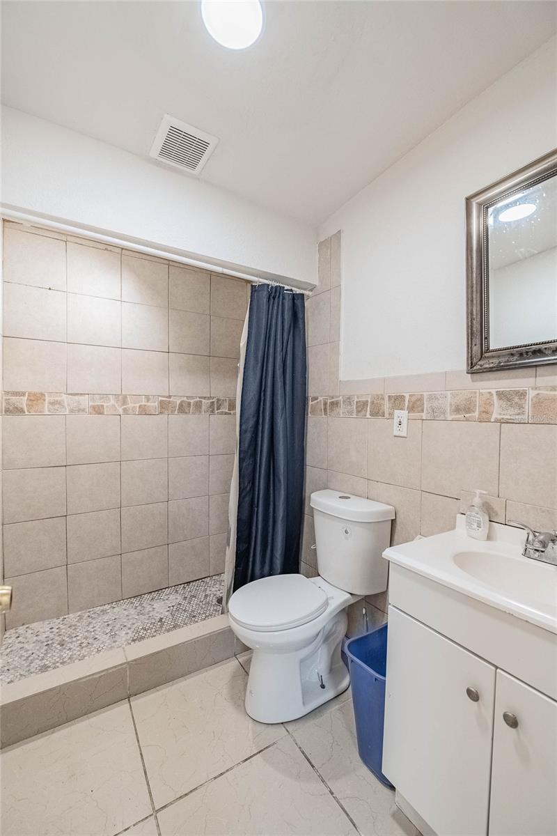 Image 14 of 30 For 2427 Cannon Street