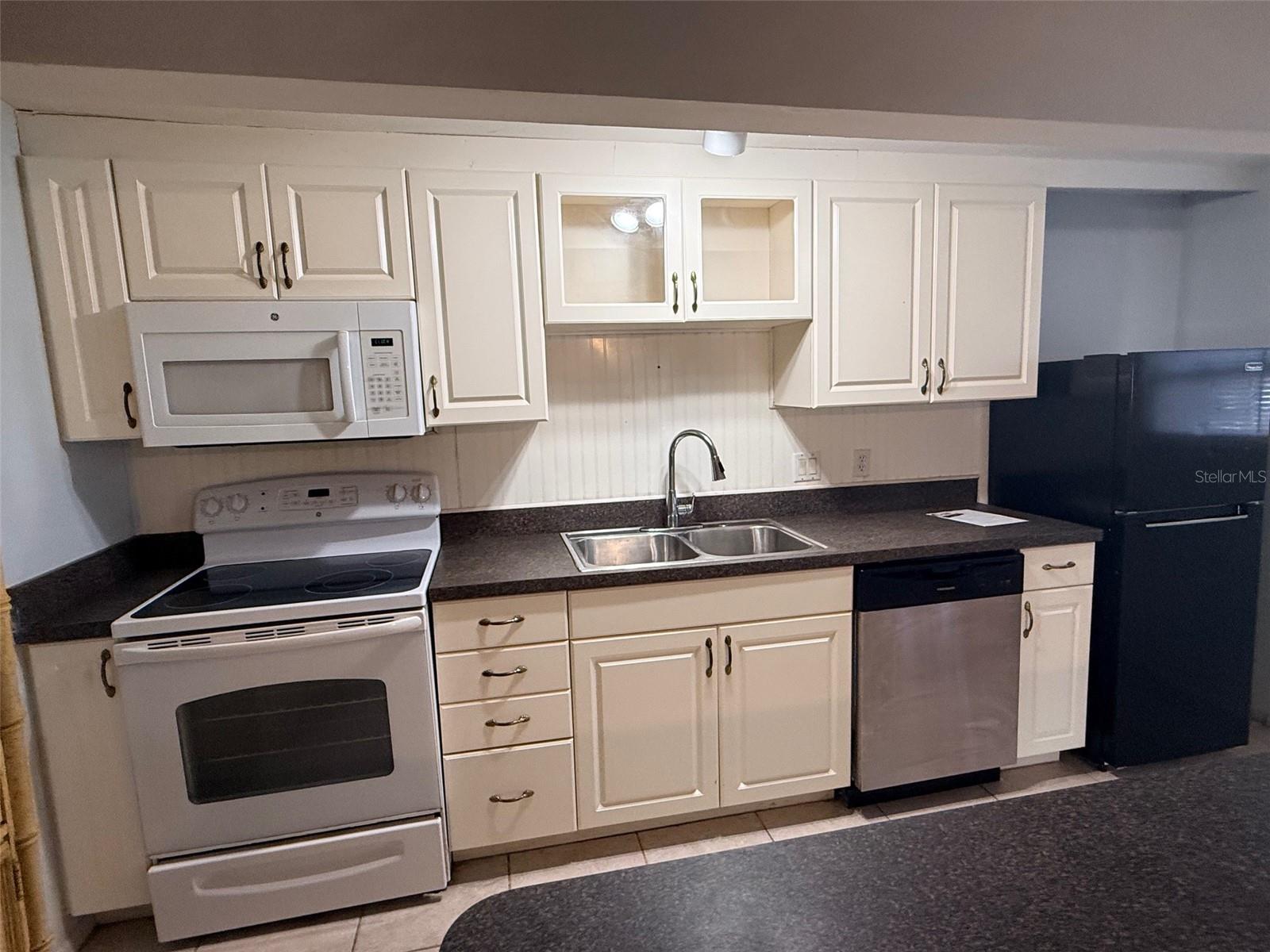 Image 6 of 8 For 3943 Freedom Avenue 1