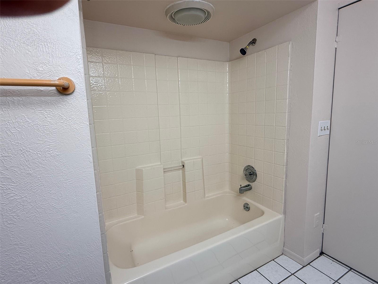 Image 8 of 8 For 3943 Freedom Avenue 1