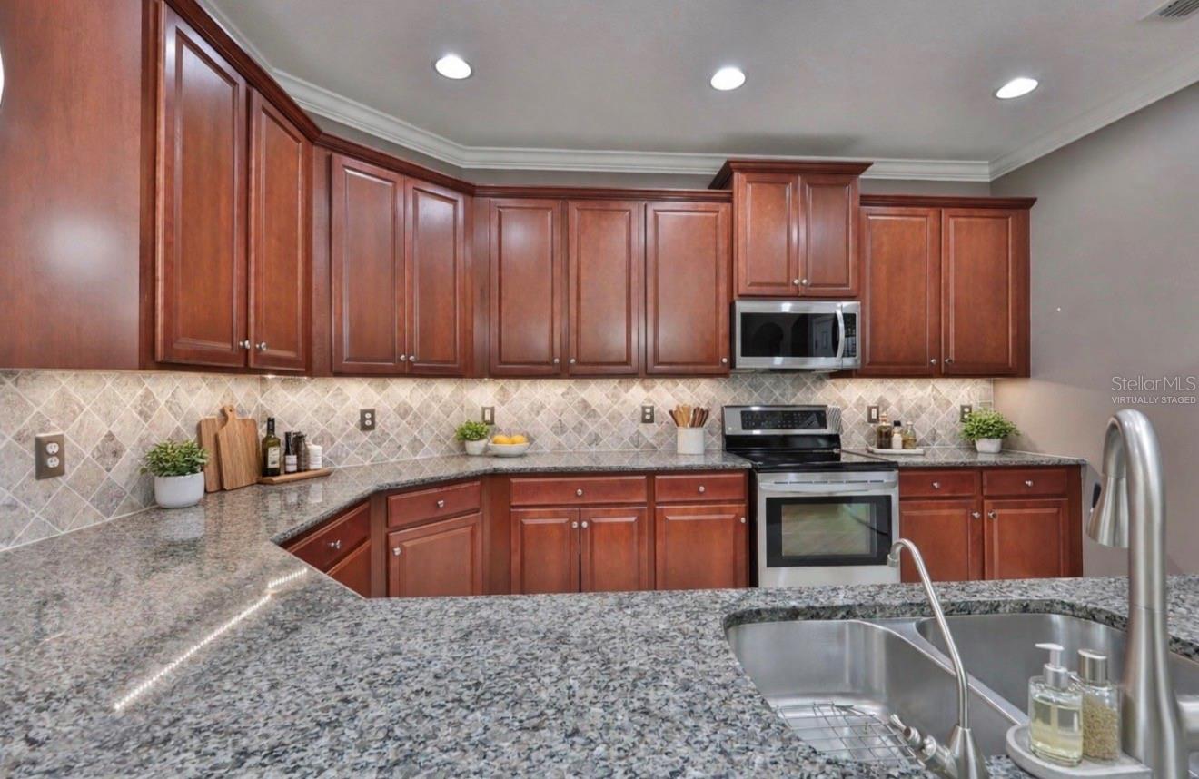 Image 14 of 98 For 2203 Oakley Green Drive 45