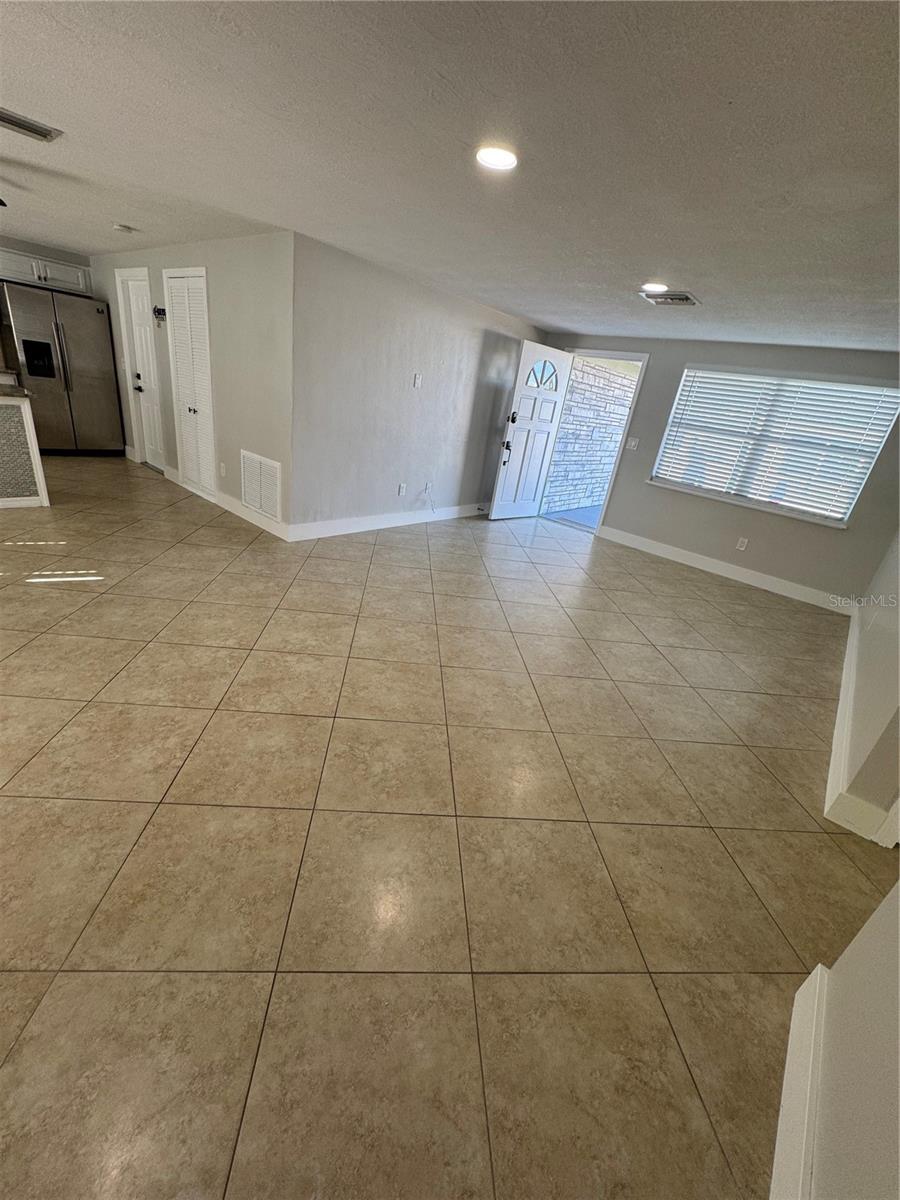 Image 2 of 14 For 3904 Cedarwood Drive