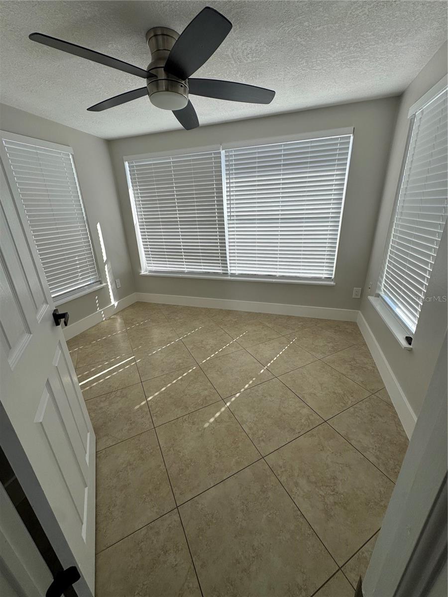 Image 7 of 14 For 3904 Cedarwood Drive