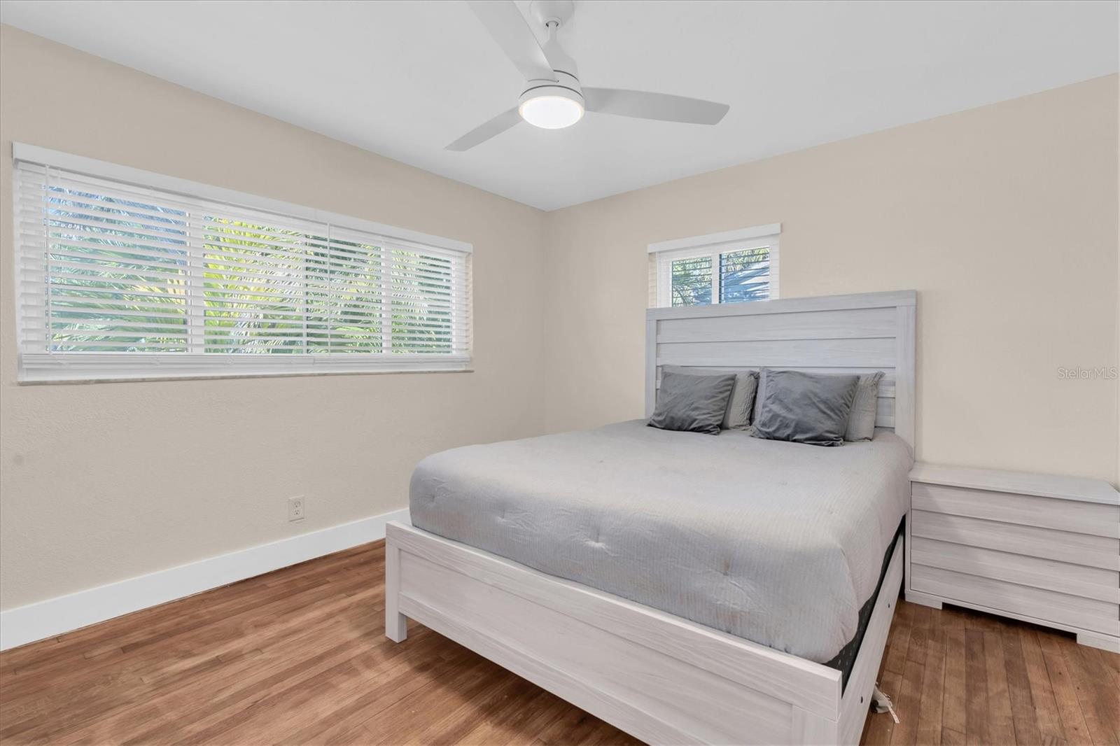 Image 28 of 39 For 518 77th Avenue