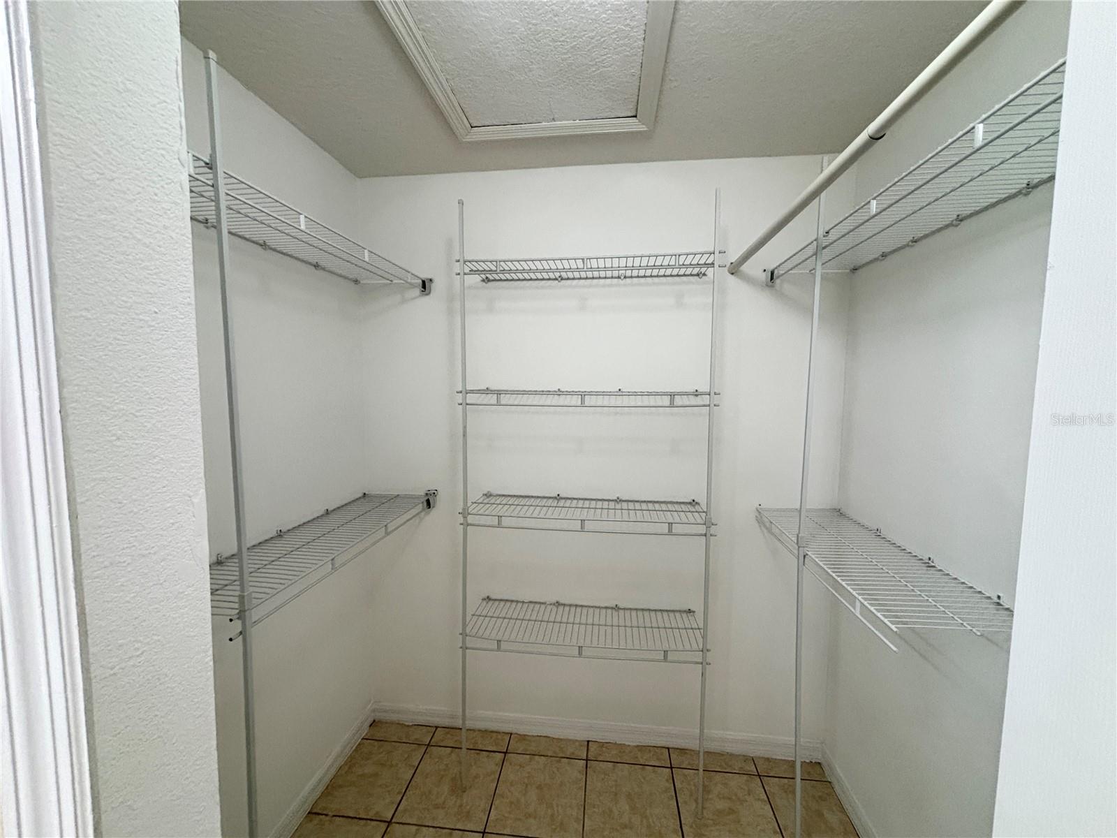 Image 18 of 31 For 1518 Atami Court