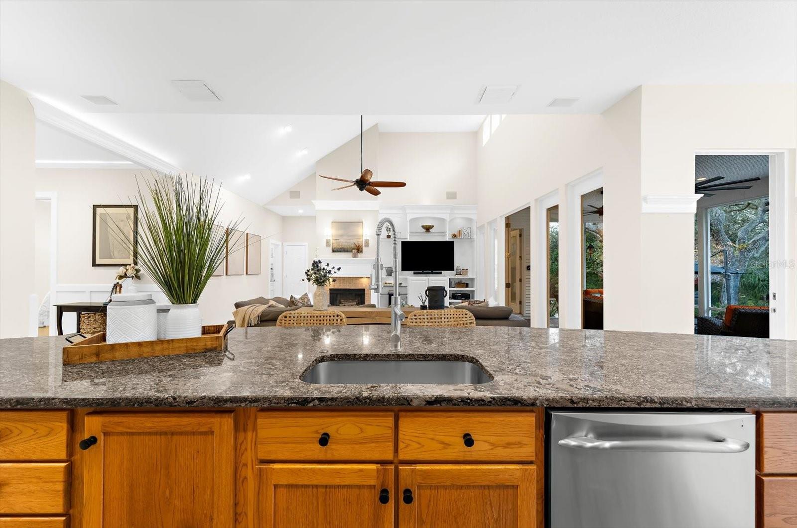 Image 25 of 71 For 653 Old East Lake Road