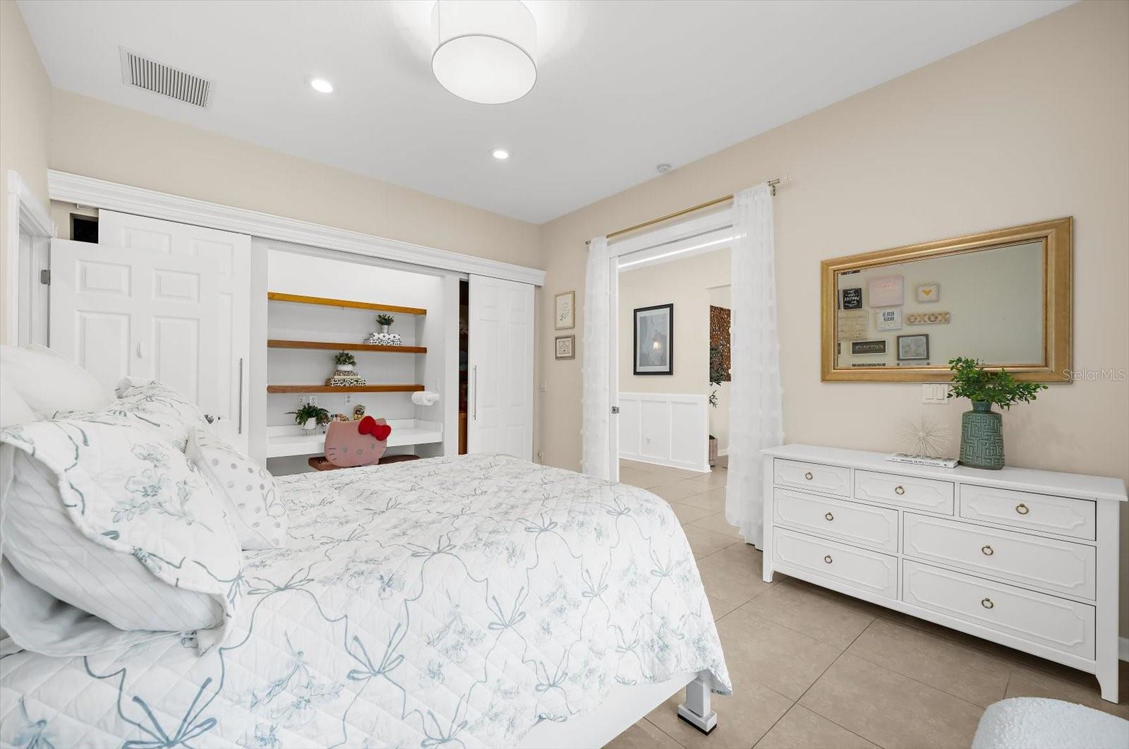 Image 40 of 71 For 653 Old East Lake Road