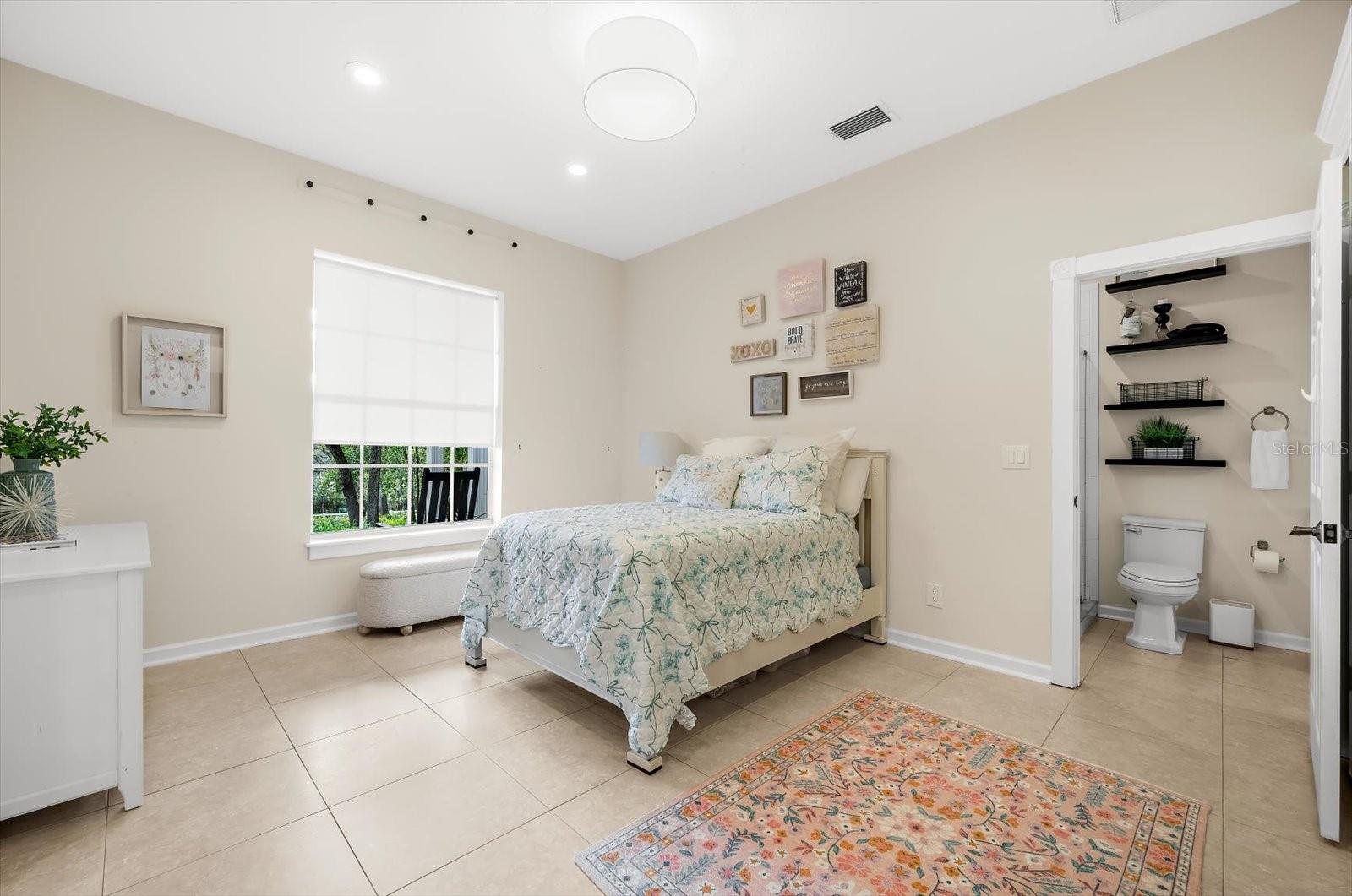 Image 41 of 71 For 653 Old East Lake Road