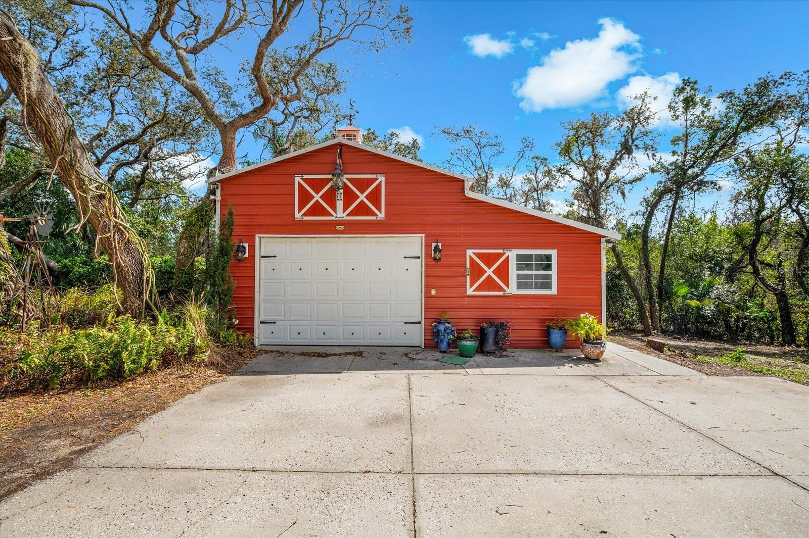 Image 46 of 71 For 653 Old East Lake Road