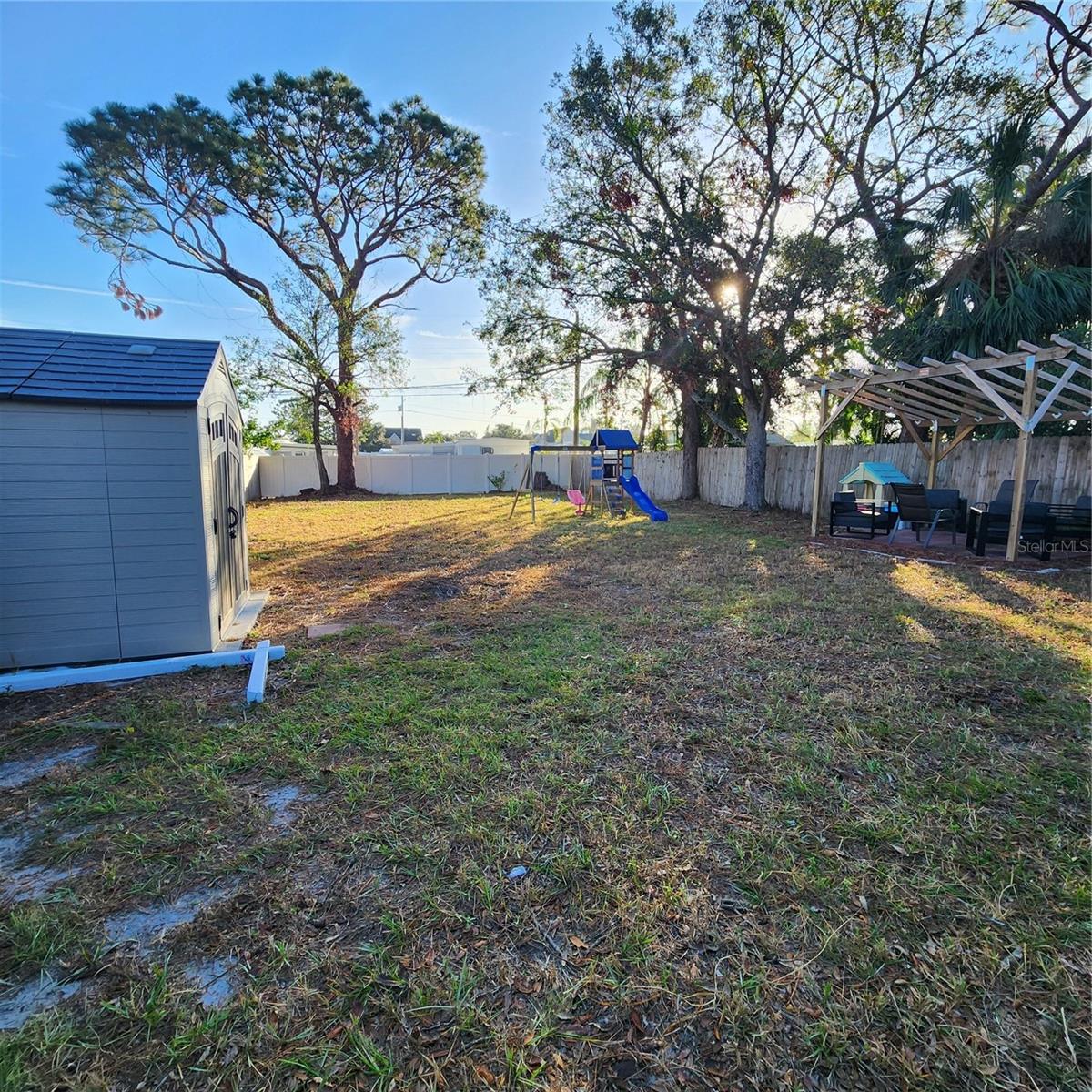 Image 4 of 15 For 4407 73rd Street N