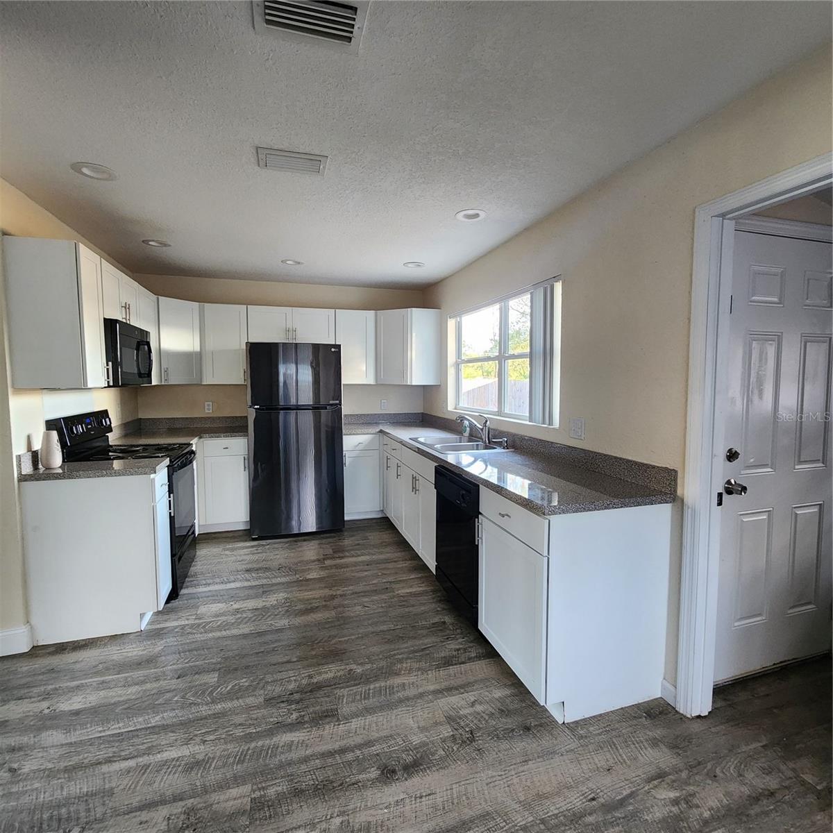 Image 6 of 15 For 4407 73rd Street N