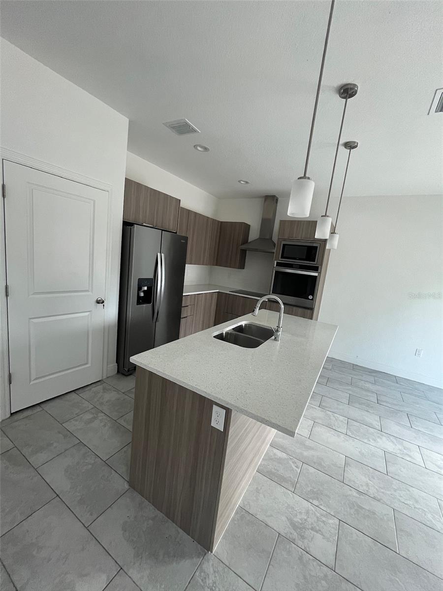 Image 17 of 28 For 1315 Benbow Circle