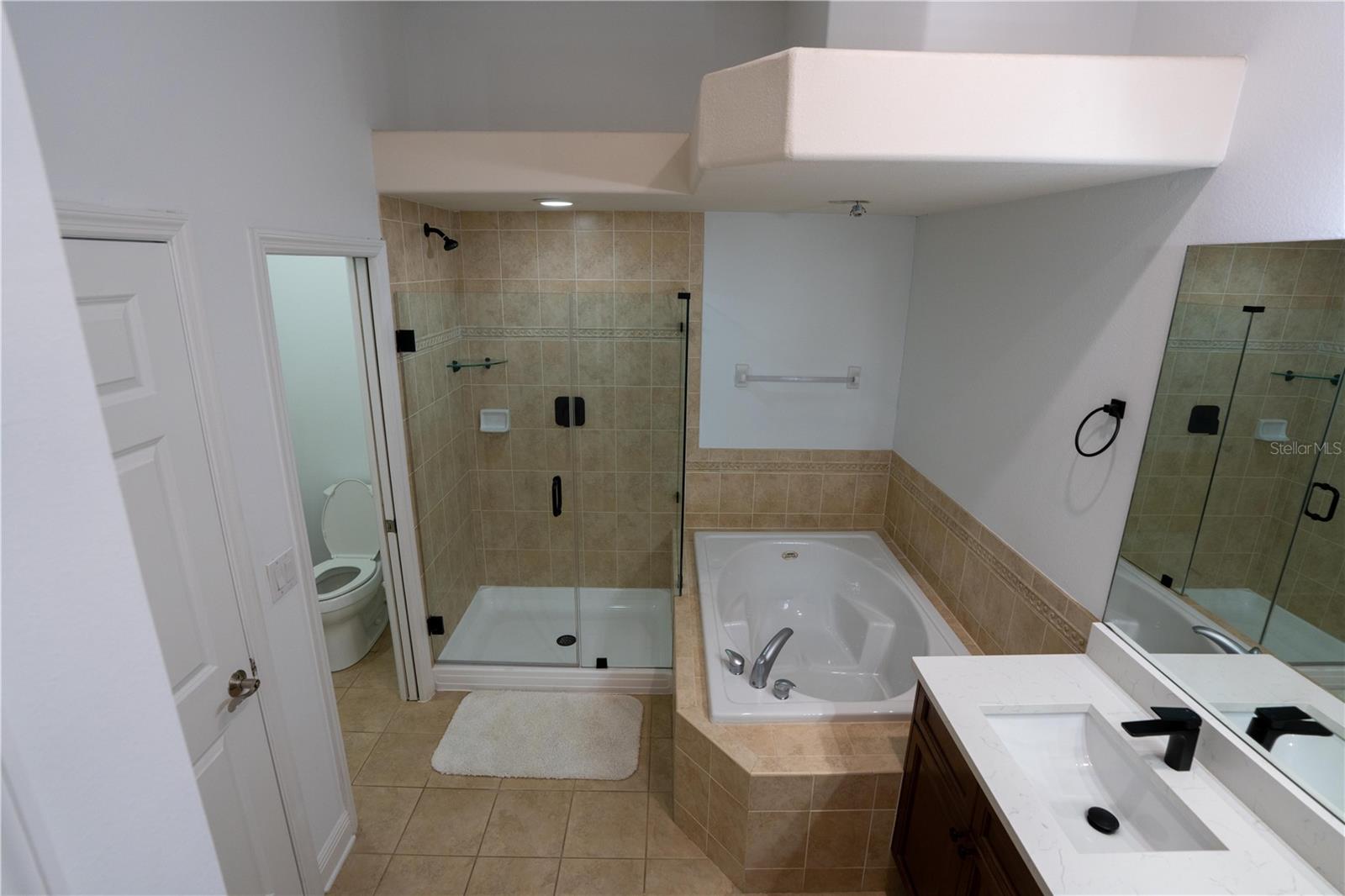 Image 26 of 80 For 4639 Overlook Drive Ne