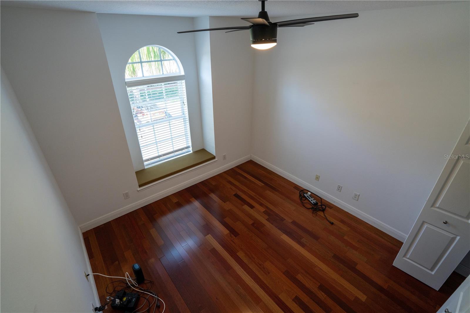 Image 35 of 80 For 4639 Overlook Drive Ne