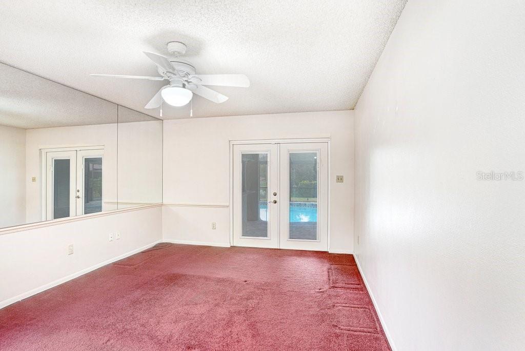 Image 12 of 44 For 1328 Corner Oaks Drive