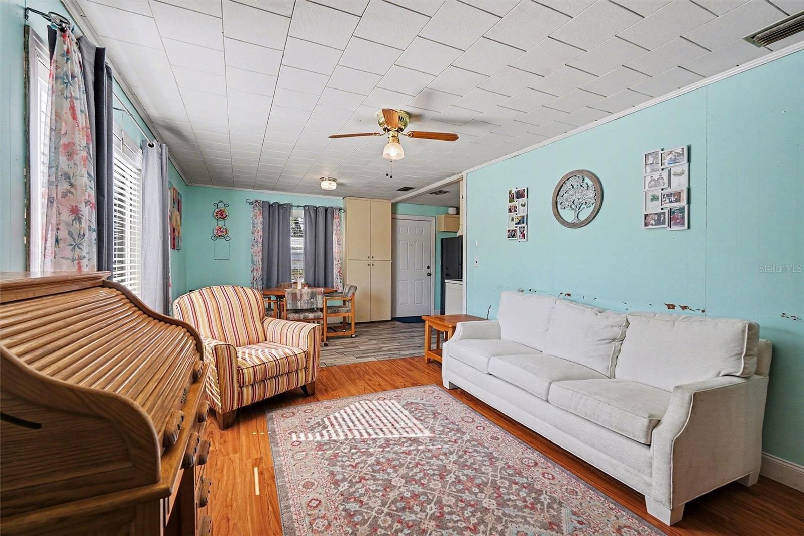 Image 10 of 28 For 2102 Columbus Drive