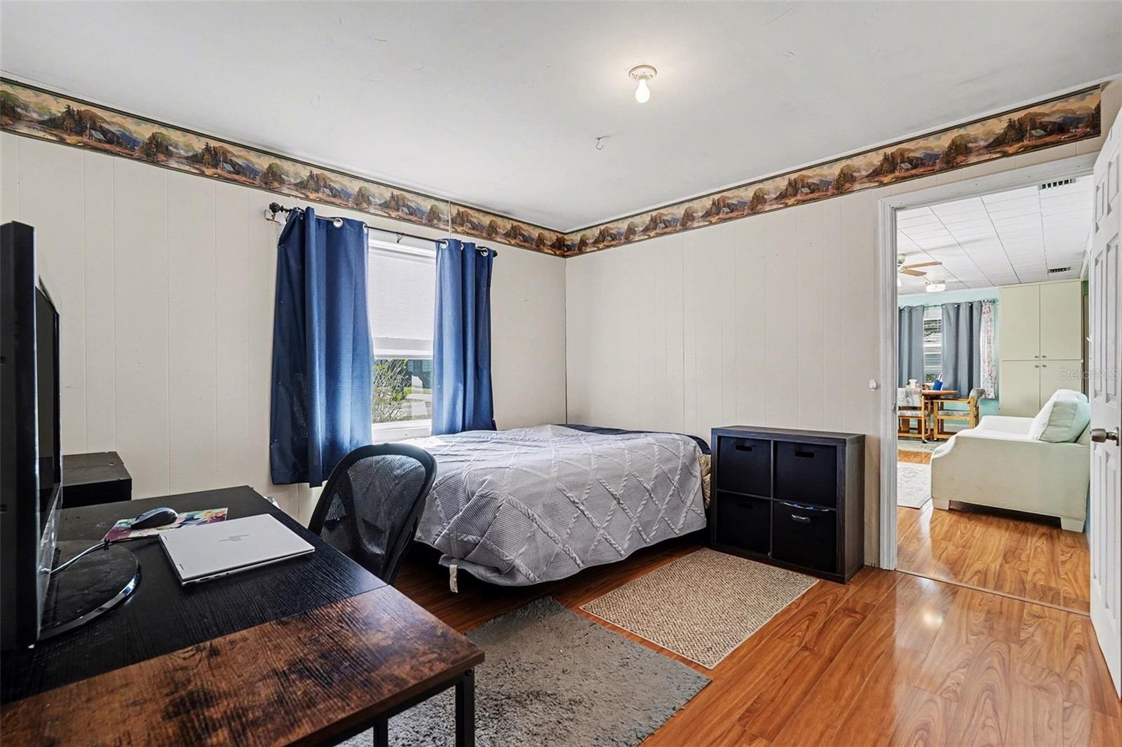 Image 18 of 28 For 2102 Columbus Drive