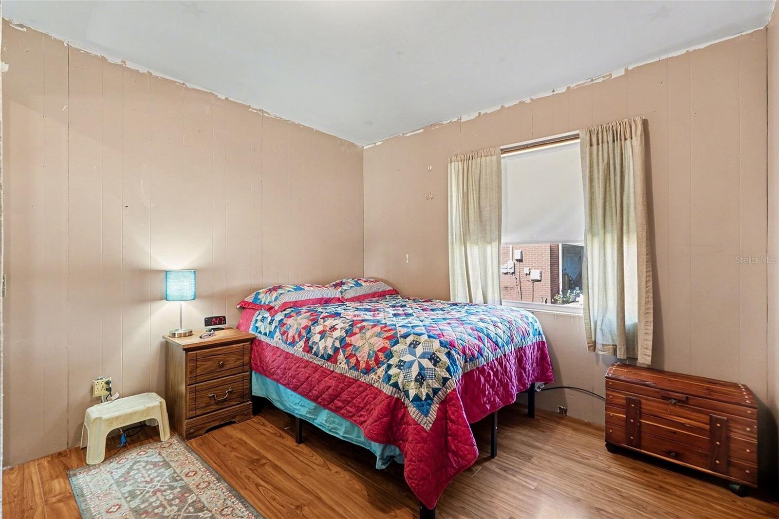 Image 20 of 28 For 2102 Columbus Drive