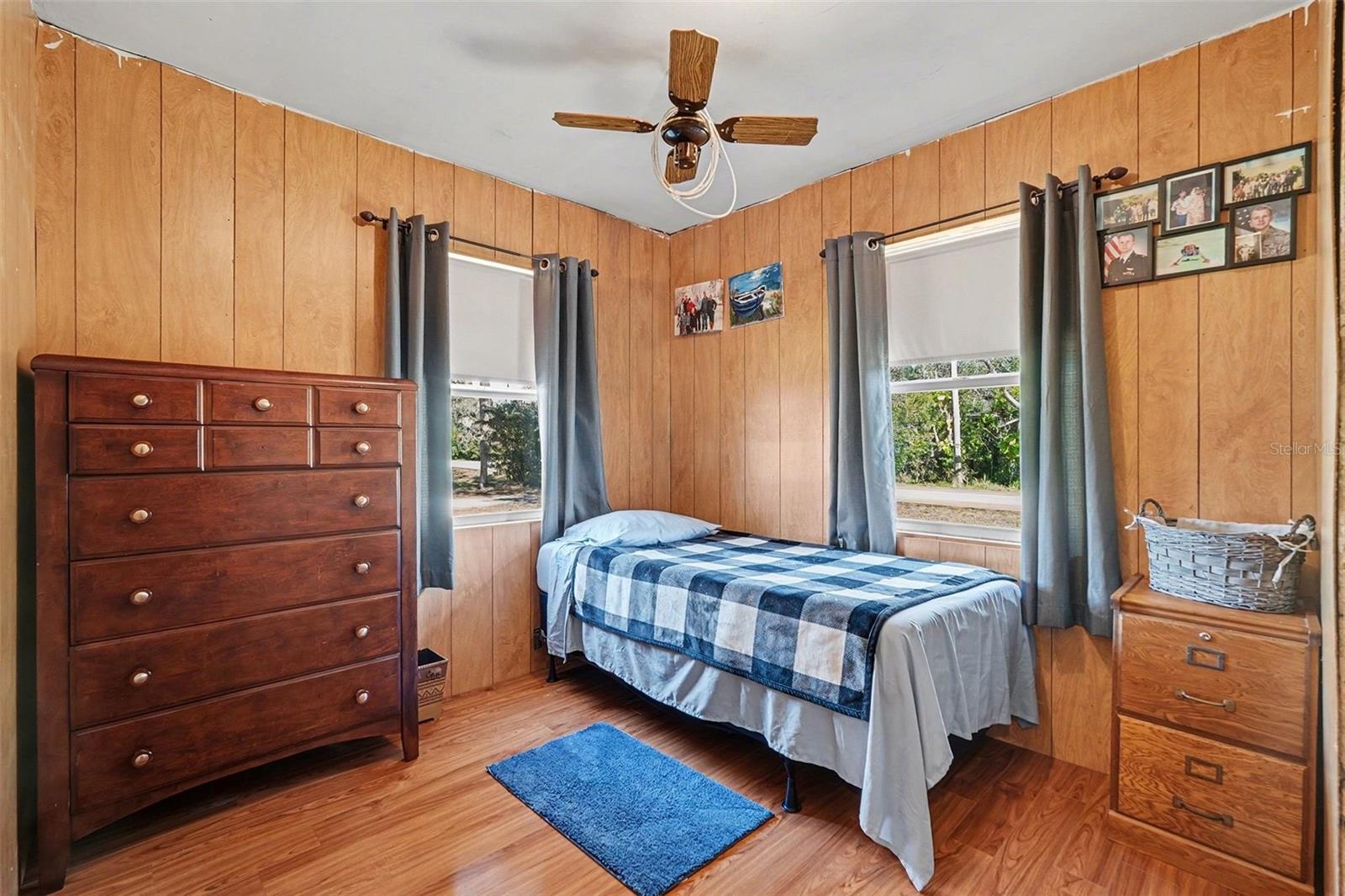 Image 23 of 28 For 2102 Columbus Drive