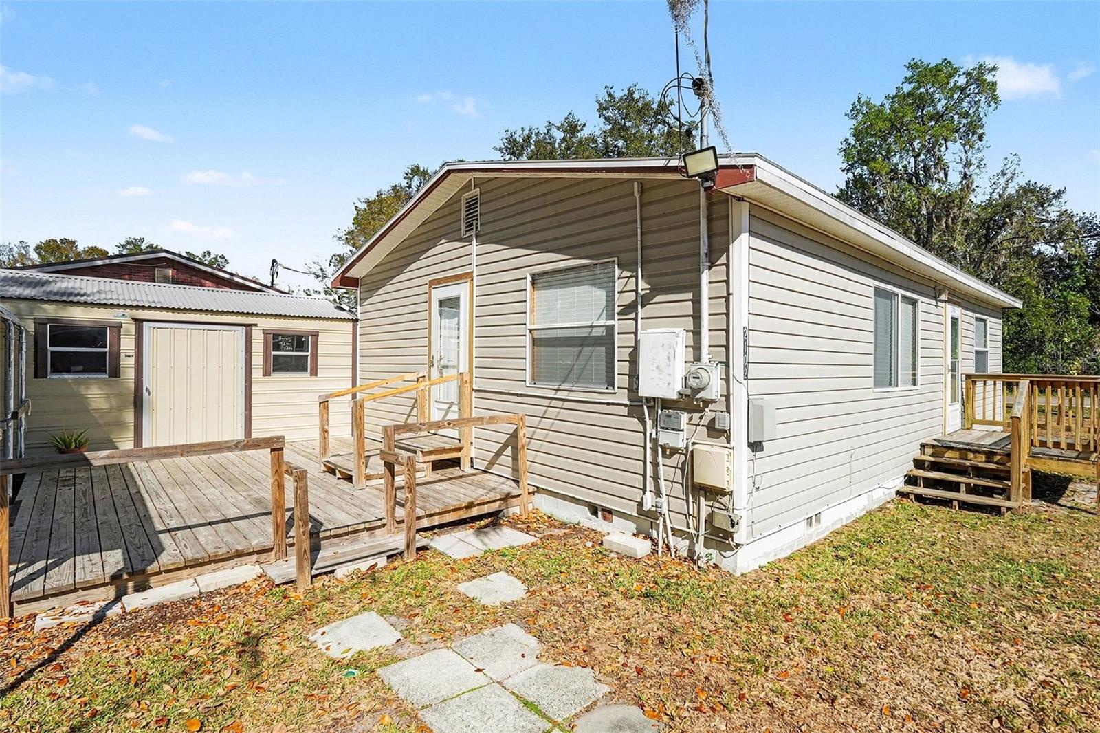 Image 3 of 28 For 2102 Columbus Drive