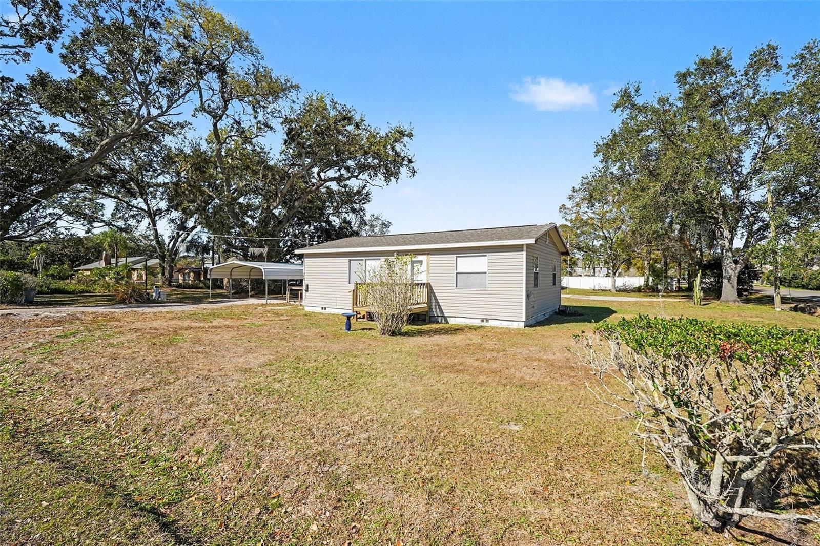 Image 5 of 28 For 2102 Columbus Drive