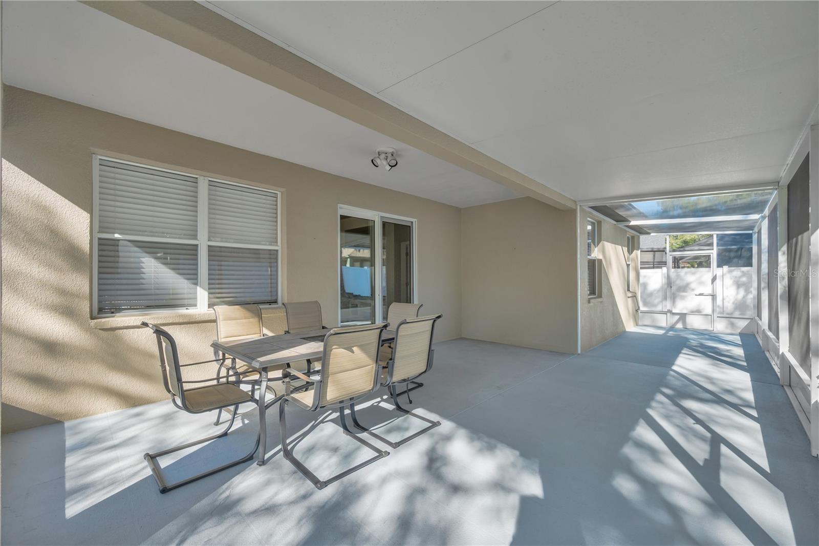 Image 21 of 33 For 17115 Falconridge Road